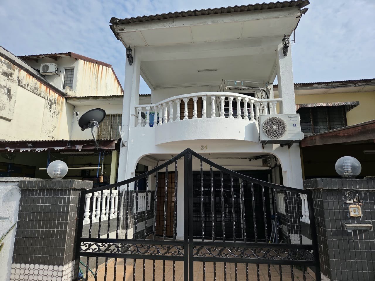 Renovated Double Storey House @ Seksyen 19 Shah Alam