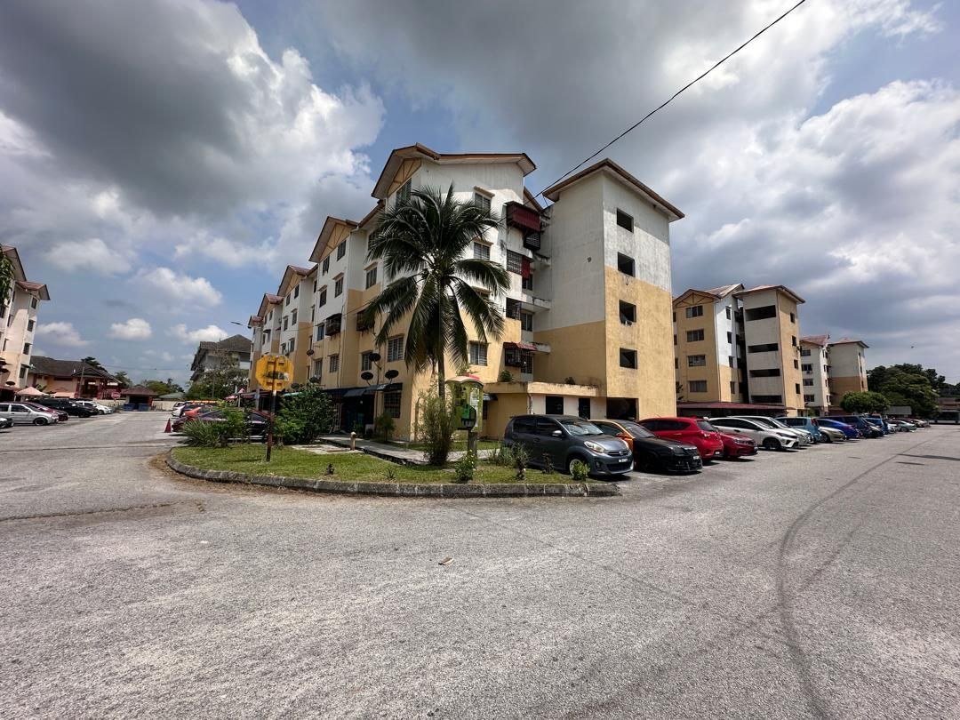 Apartment @Cempakapuri 4 Bandar Baru Nilai
