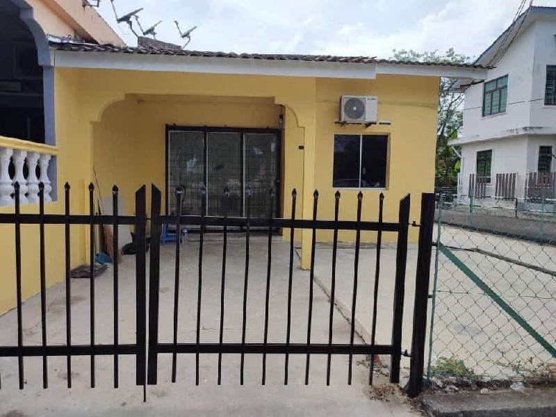 Teres 1 Tingkat End Lot, Taman Pandan Jaya Seksyen 1, Bachang, Melaka